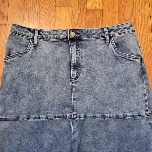 Wash Lab Blue Jean Denim Skirt 32 Flared A Line Back Slit Yellowstone SALLY - Picture 2 of 8